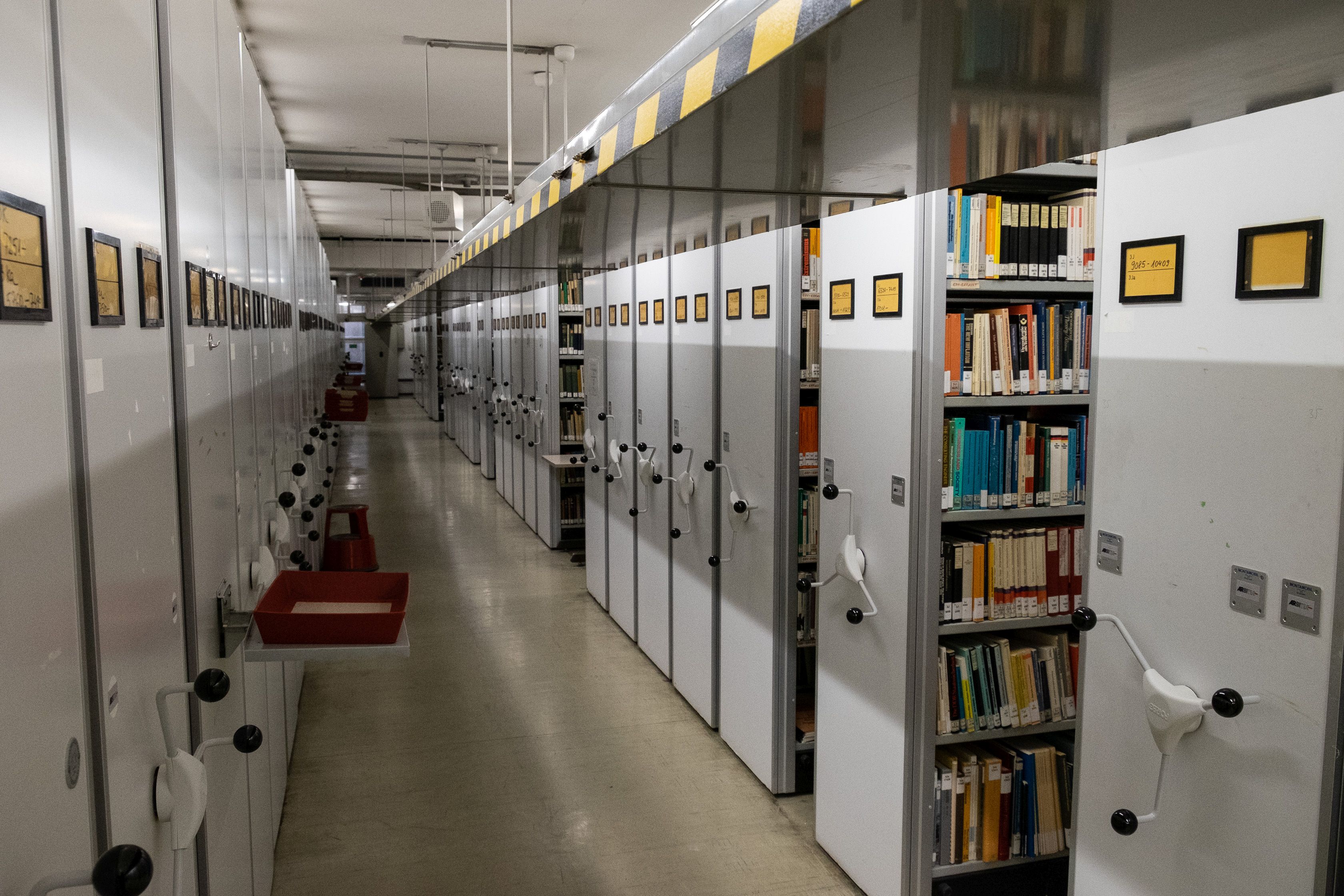 Geschlossenes Magazin in der Stadtmitte